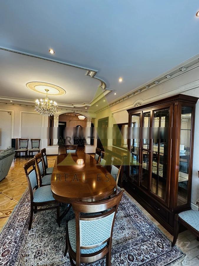 Фото Квартира, 5 комн, 200 м², 6/17 эт.