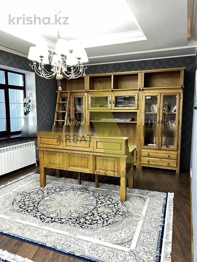 Фото Квартира, 5 комн, 450 м², 3/5 эт., 2011 г.п.