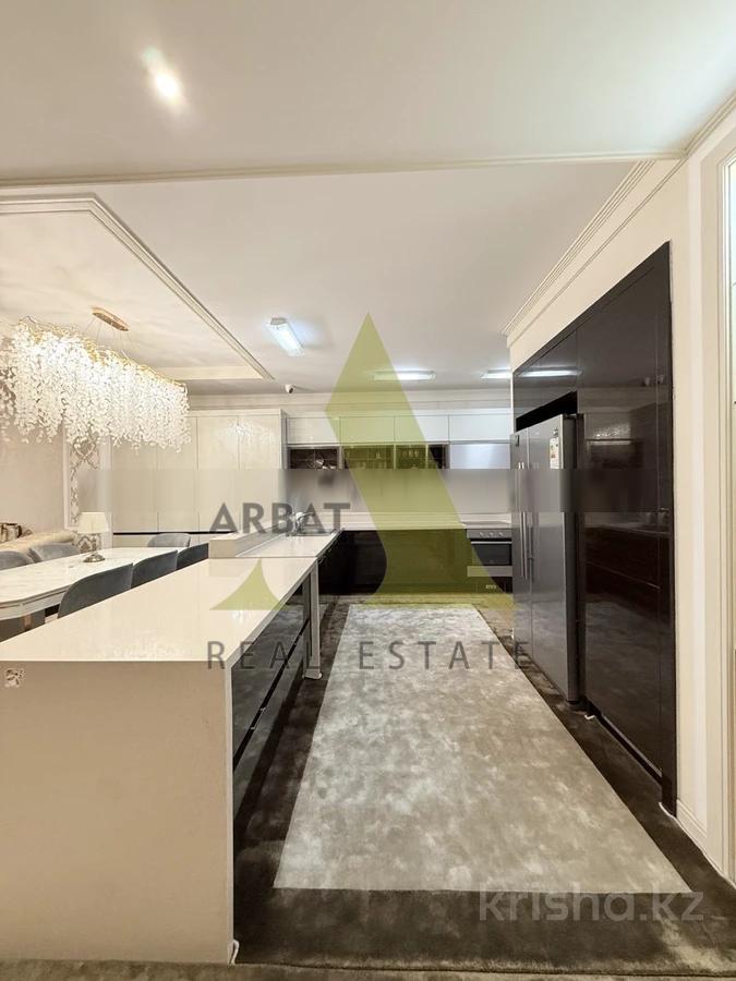Фото Квартира, 5 комн, 190 м², 1/17 эт.
