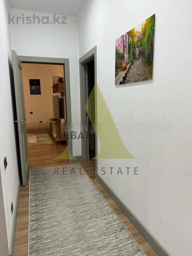 Фото Квартира, 3 комн, 120 м², 3/12 эт.