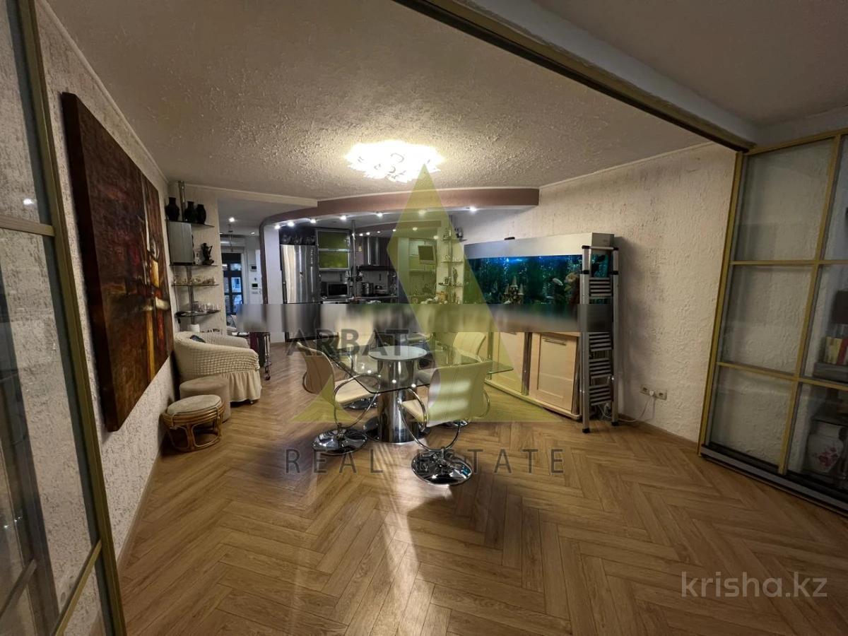 Фото Отдельный дом, 6 комн, 330м²