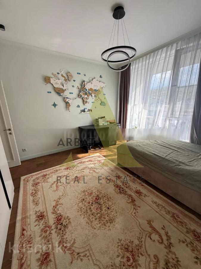 Фото Квартира, 3 комн, 95 м², 2/3 эт.