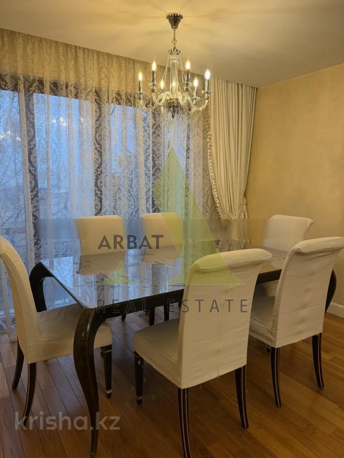 Фото Квартира, 5 комн, 220 м², 1/2 эт., 2006 г.п.
