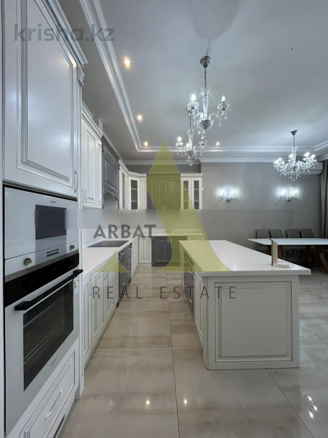 Фото Квартира, 7 комн, 440 м², 7/7 эт., 2016 г.п.