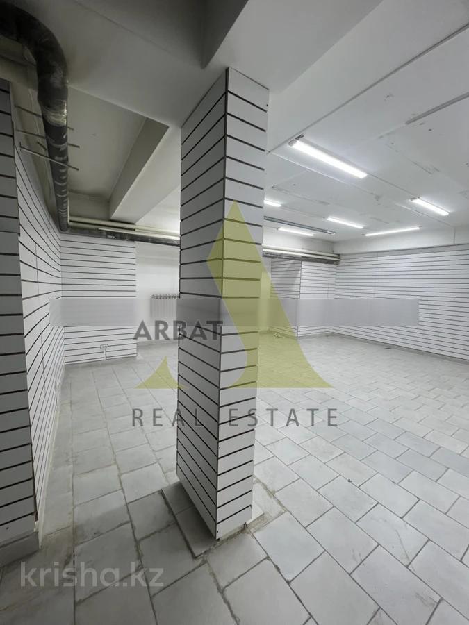 Фото Офисы, магазины и бутики, салоны красоты, медцентры и аптеки, образование, развлечения, 135 м²