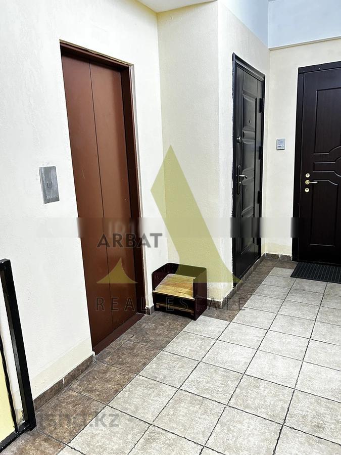 Фото Квартира, 7 комн, 450 м², 3/4 эт.
