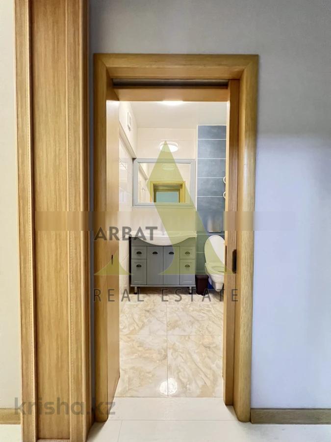 Фото Квартира, 2 комн, 66 м², 2/5 эт.