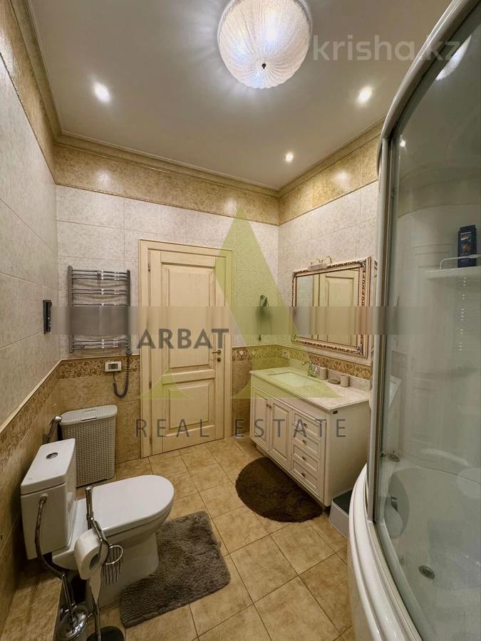Фото Квартира, 4 комн, 230 м², 3/3 эт., 2009 г.п.