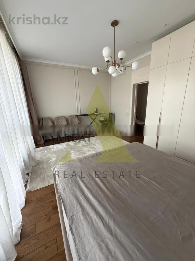 Фото Квартира, 3 комн, 95 м², 2/3 эт.