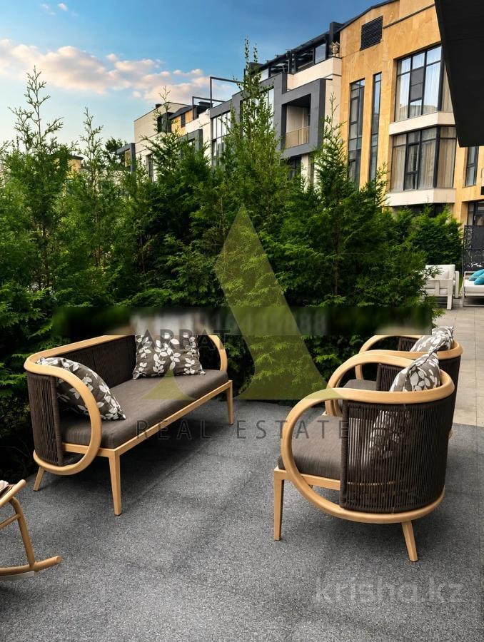 Фото Квартира, 4 комн, 164 м², 1/3 эт., 2022 г.п.