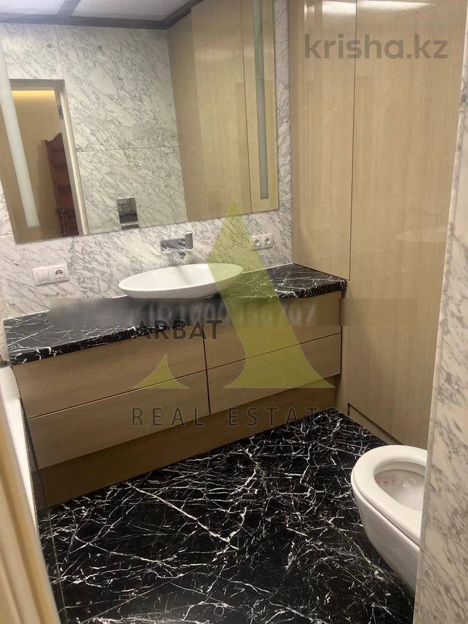 Фото Квартира, 3 комн, 75 м², 1/4 эт.
