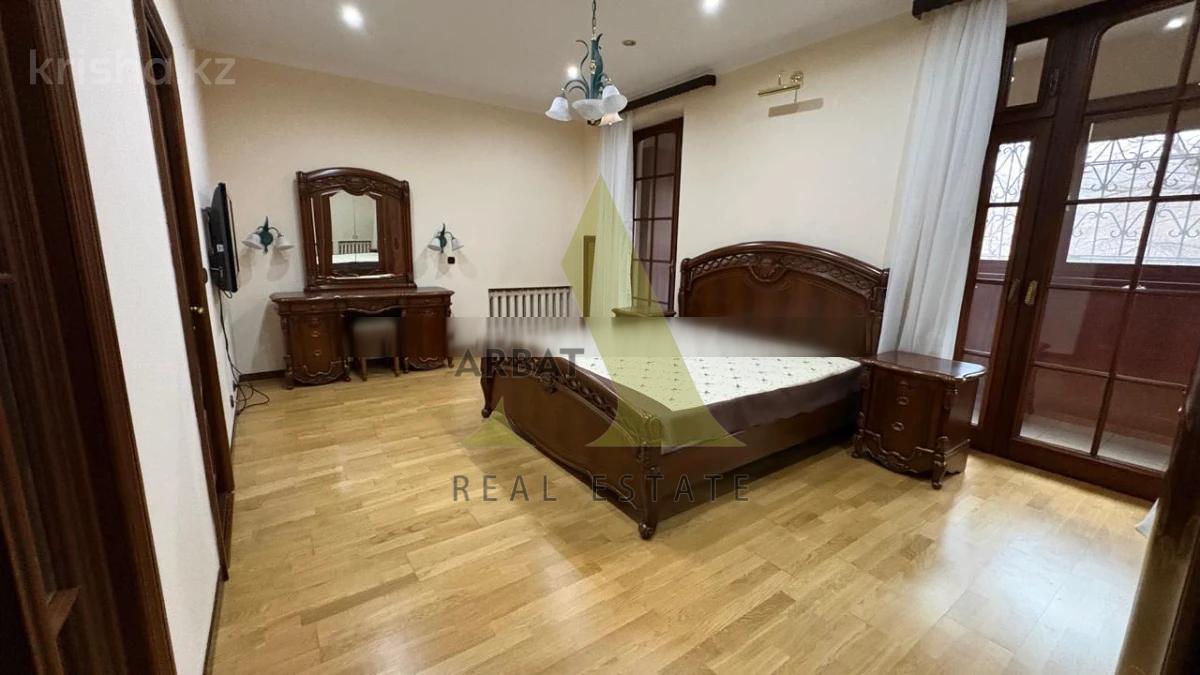 Фото Квартира, 4 комн, 198 м², 2/5 эт., 1993 г.п.