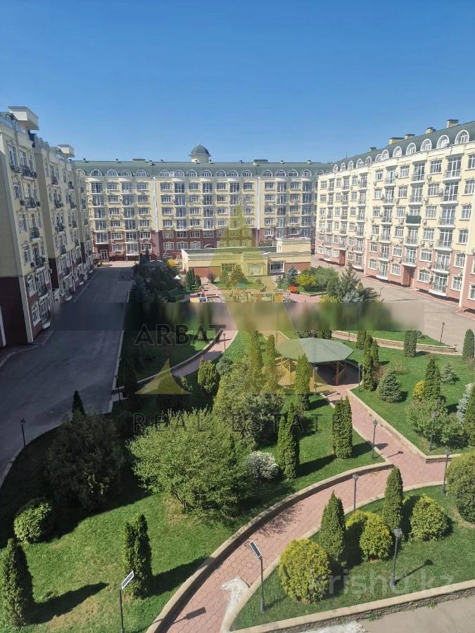 Фото Квартира, 4 комн, 200 м², 3/6 эт., 2013 г.п.