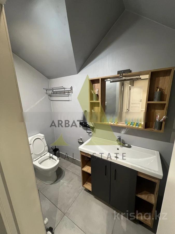 Фото Медцентры и аптеки, образование, 700 м²