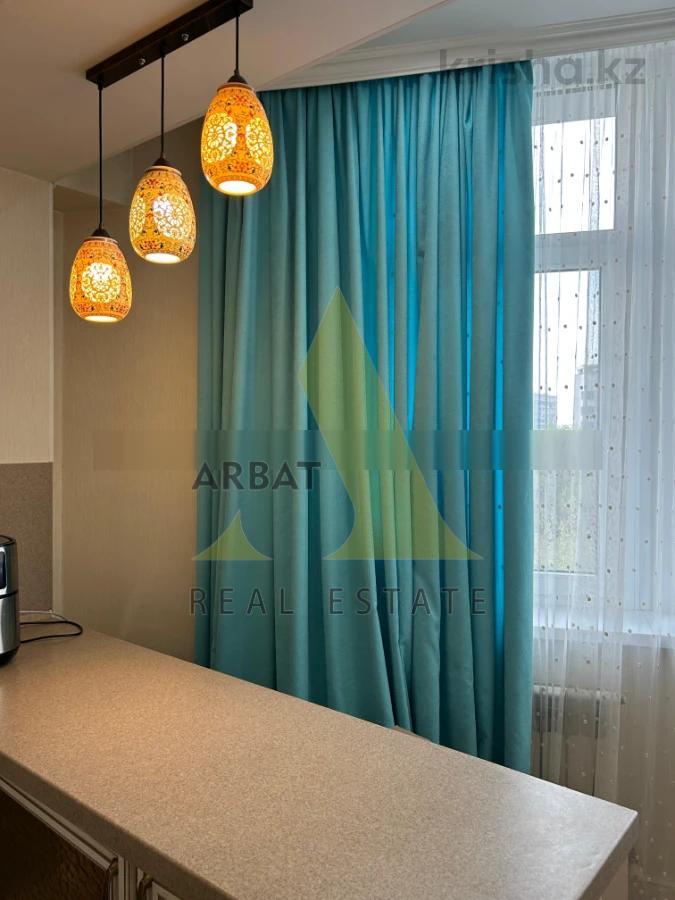 Фото Квартира, 5 комн, 228.5 м², 4/12 эт., 2008 г.п.