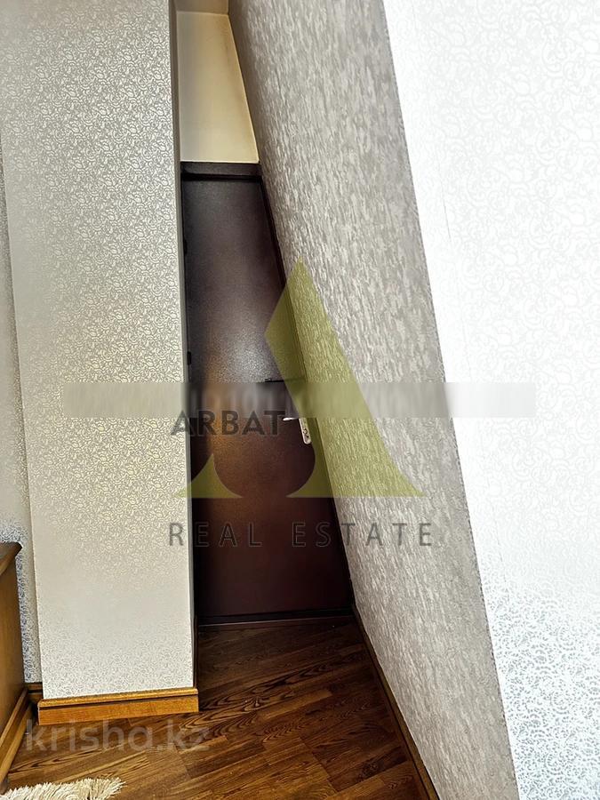 Фото Квартира, 7 комн, 450 м², 3/4 эт.
