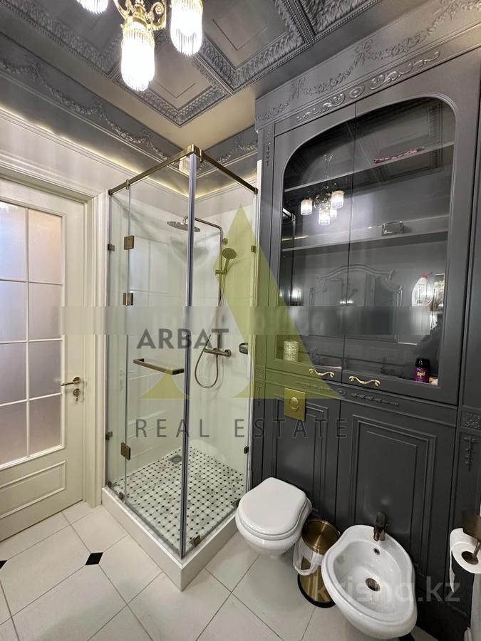 Фото Квартира, 5 комн, 230 м², 1/2 эт., 2010 г.п.