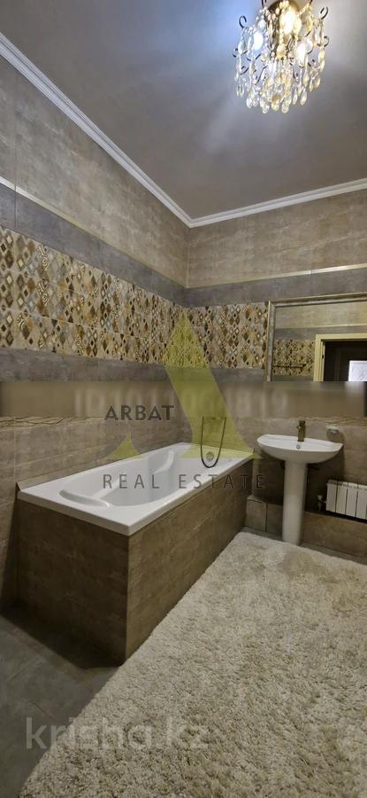 Фото Квартира, 4 комн, 200 м², 6/9 эт., 2017 г.п.