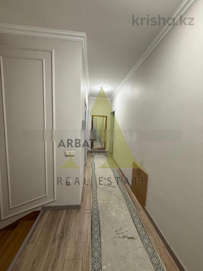 Фото Квартира, 5 комн, 270 м², 1/3 эт., 2007 г.п.