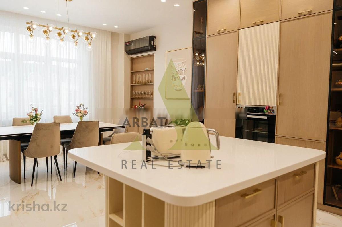 Фото Квартира, 6 комн, 340 м², 6/6 эт., 2013 г.п.