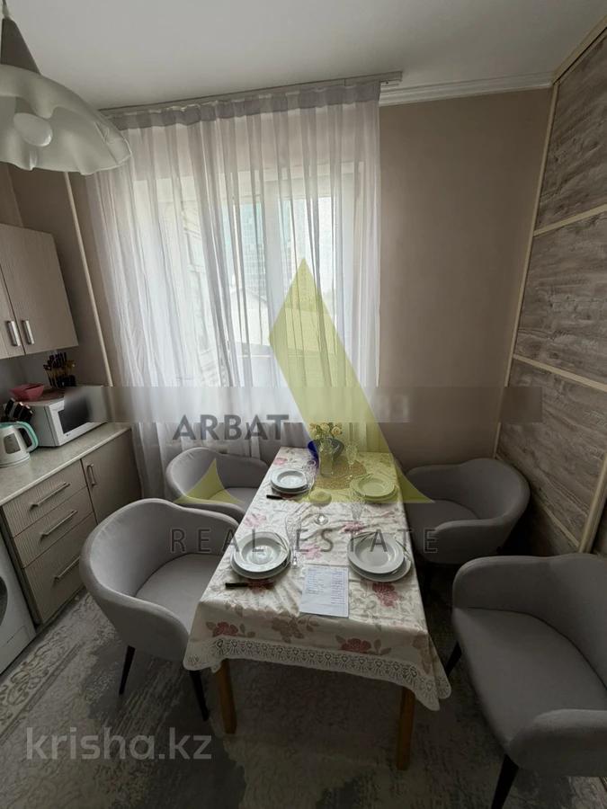 Фото Квартира, 3 комн, 65 м², 3/12 эт., 1992 г.п.