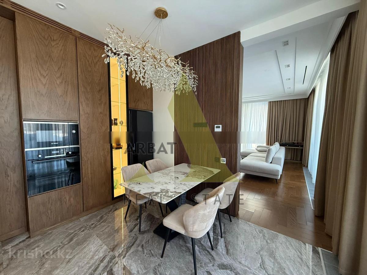 Фото Квартира, 3 комн, 165 м², 1/3 эт., 2019 г.п.