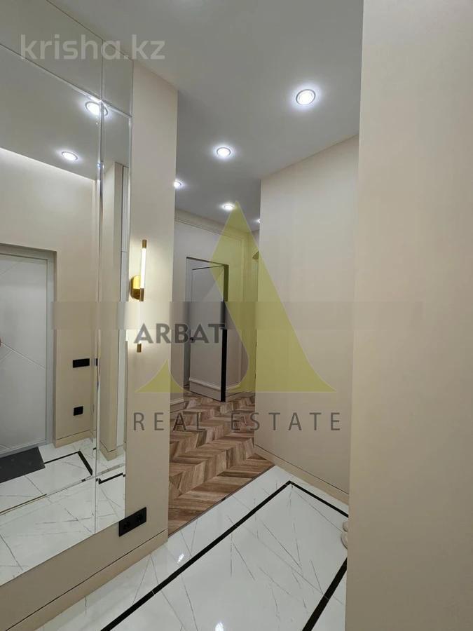 Фото Квартира, 3 комн, 80 м², 1/3 эт.