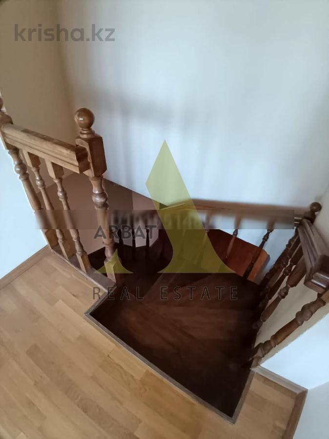 Фото Квартира, 7 комн, 415 м², 5/6 эт., 2004 г.п.