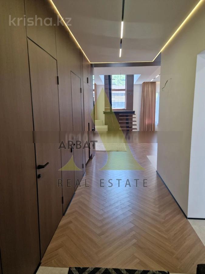 Фото Отдельный дом, 5 комн, 250м²