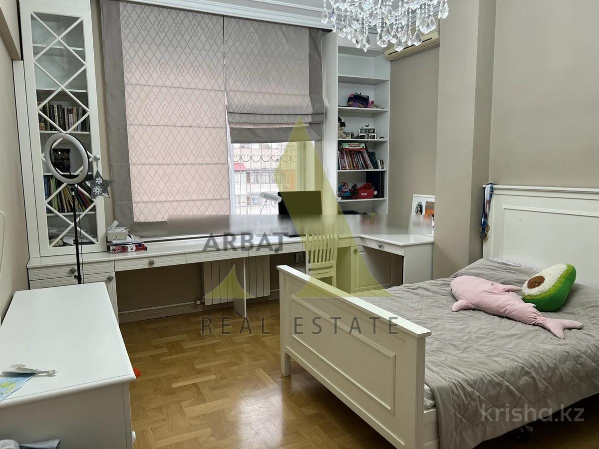 Фото Квартира, 4 комн, 205 м², 8/9 эт., 2004 г.п.