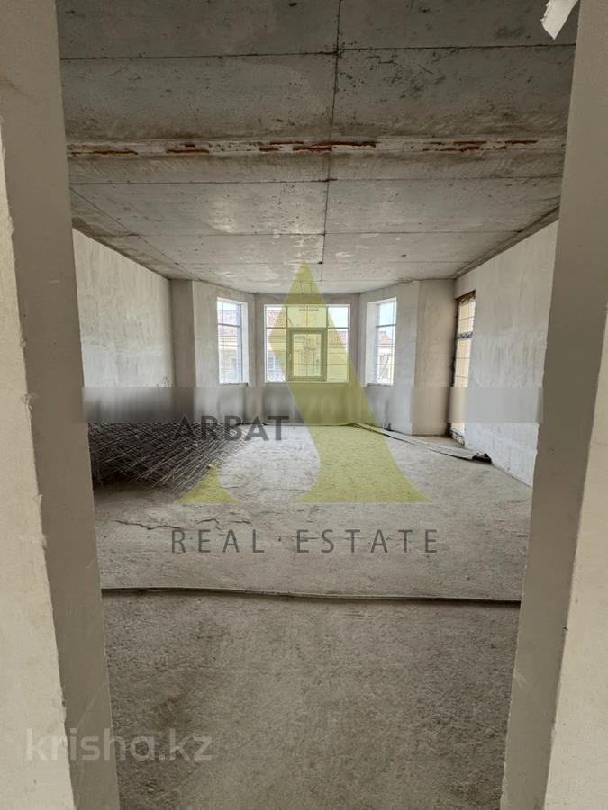 Фото Квартира, 8 комн, 600 м², 3 эт., 2017 г.п.