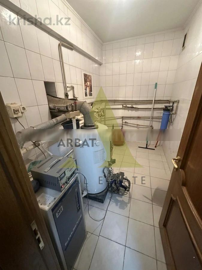 Фото Отдельный дом, 12 комн, 700м²