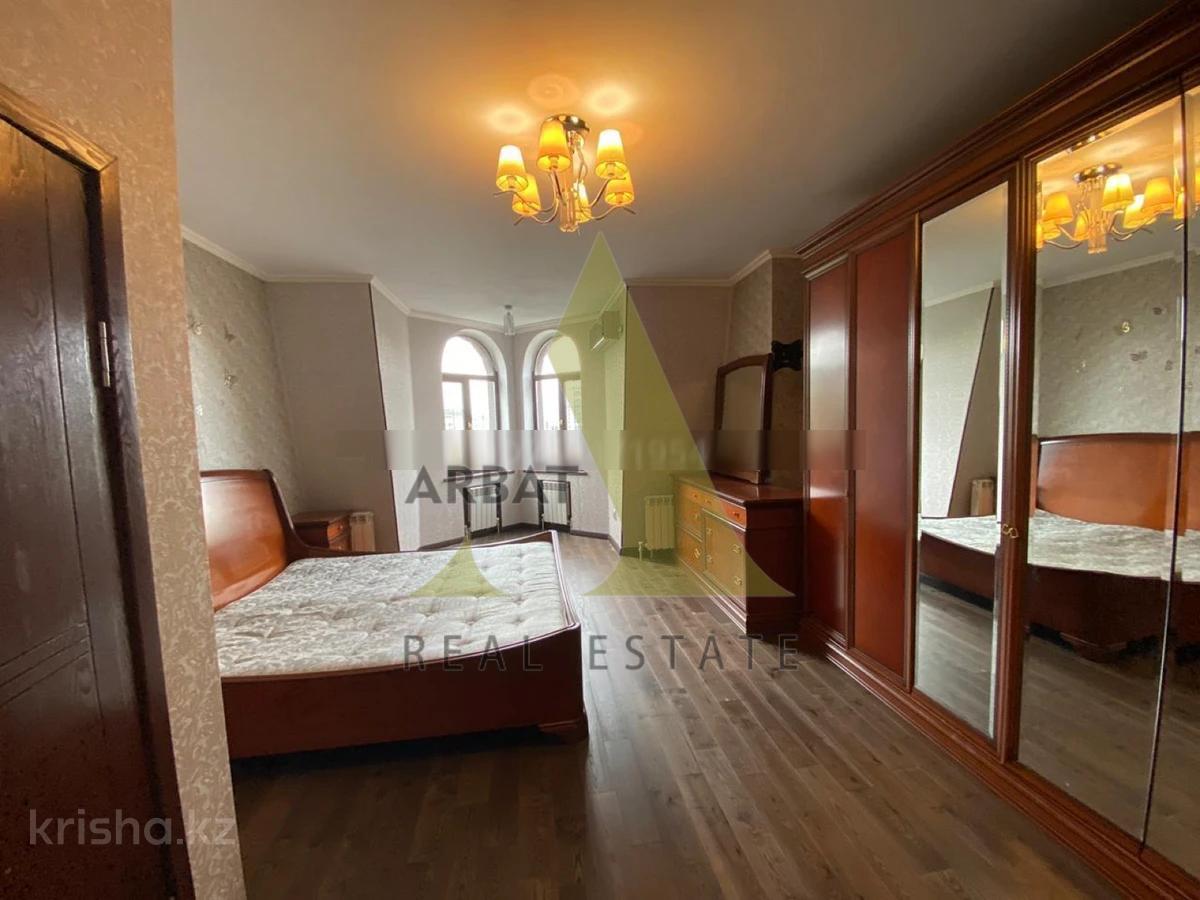 Фото Квартира, 11 комн, 420 м², 3/4 эт., 2011 г.п.