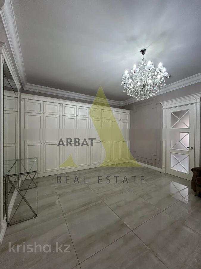 Фото Квартира, 7 комн, 440 м², 7/7 эт., 2016 г.п.