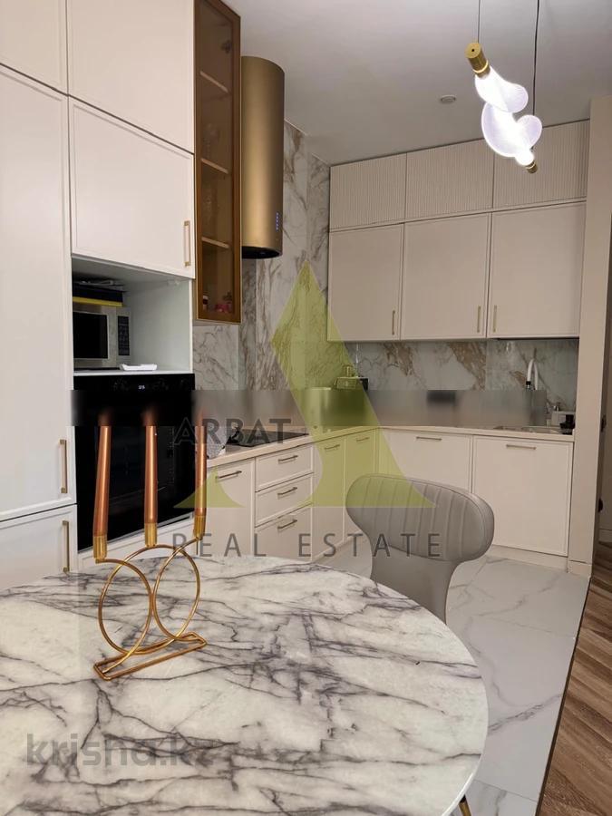 Фото Квартира, 3 комн, 80 м², 1/3 эт.