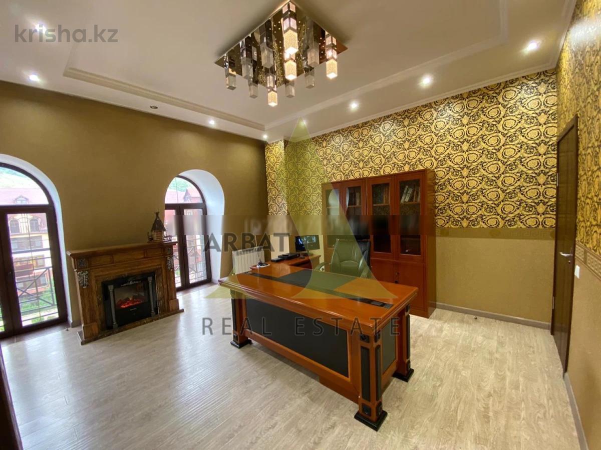 Фото Квартира, 11 комн, 420 м², 3/4 эт., 2011 г.п.