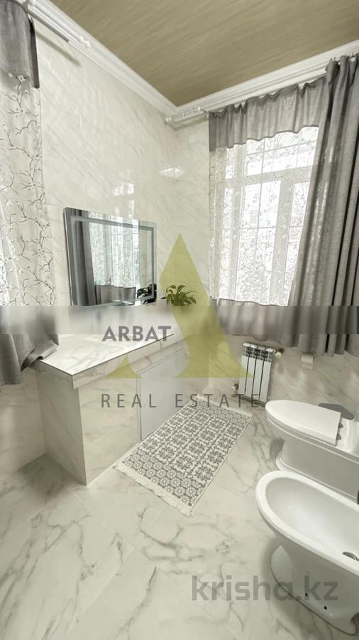 Фото Отдельный дом, 6 комн, 180м²