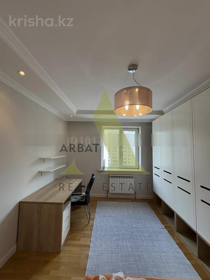 Фото Квартира, 4 комн, 140 м², 7/9 эт.