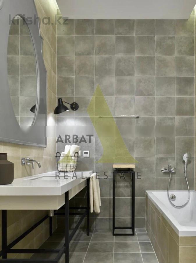 Фото Квартира, 4 комн, 302 м², 7/7 эт., 2015 г.п.