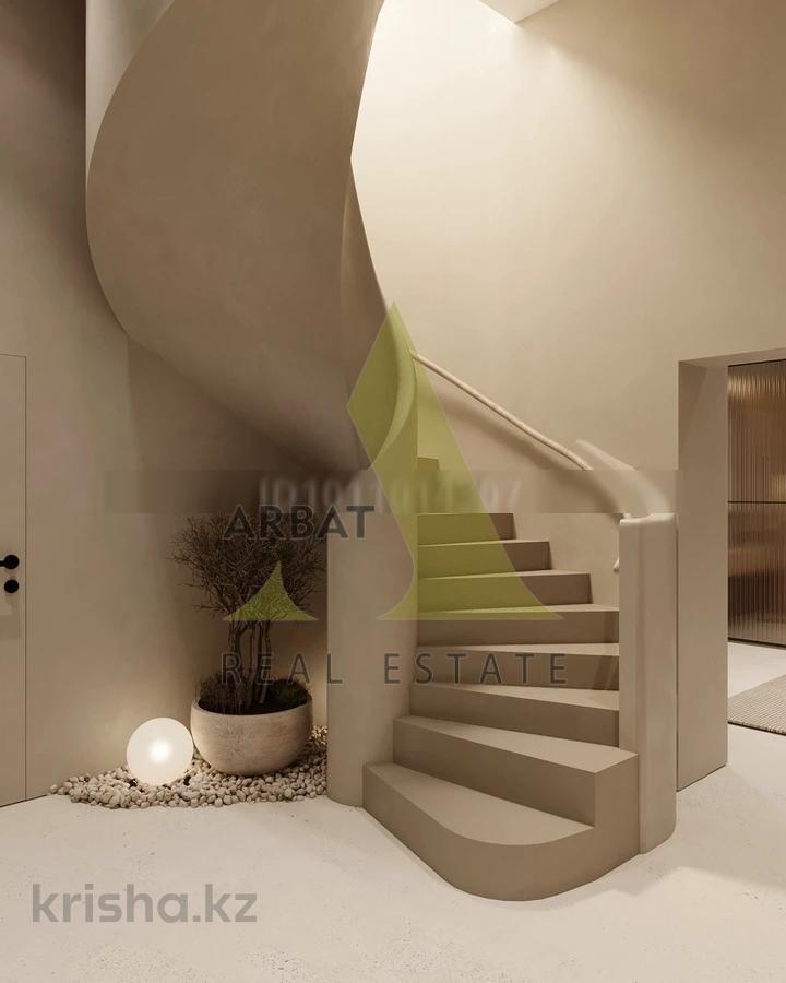 Фото Квартира, 6 комн, 312 м², 1/3 эт., 2019 г.п.