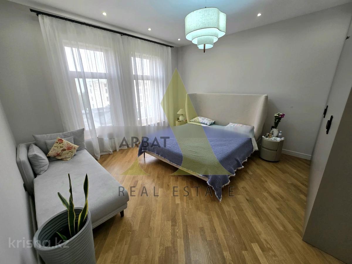 Фото Квартира, 4 комн, 160 м², 3/4 эт., 2006 г.п.