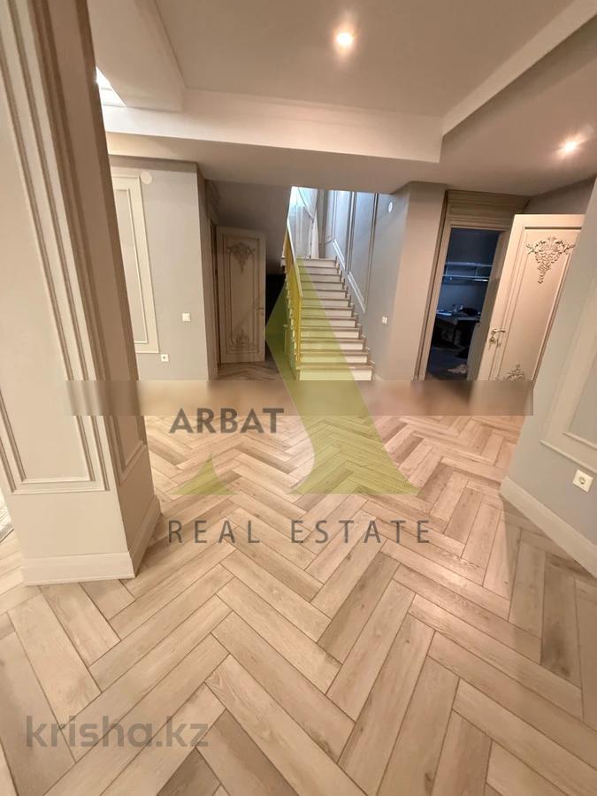 Фото Отдельный дом, 7 комн, 750м²