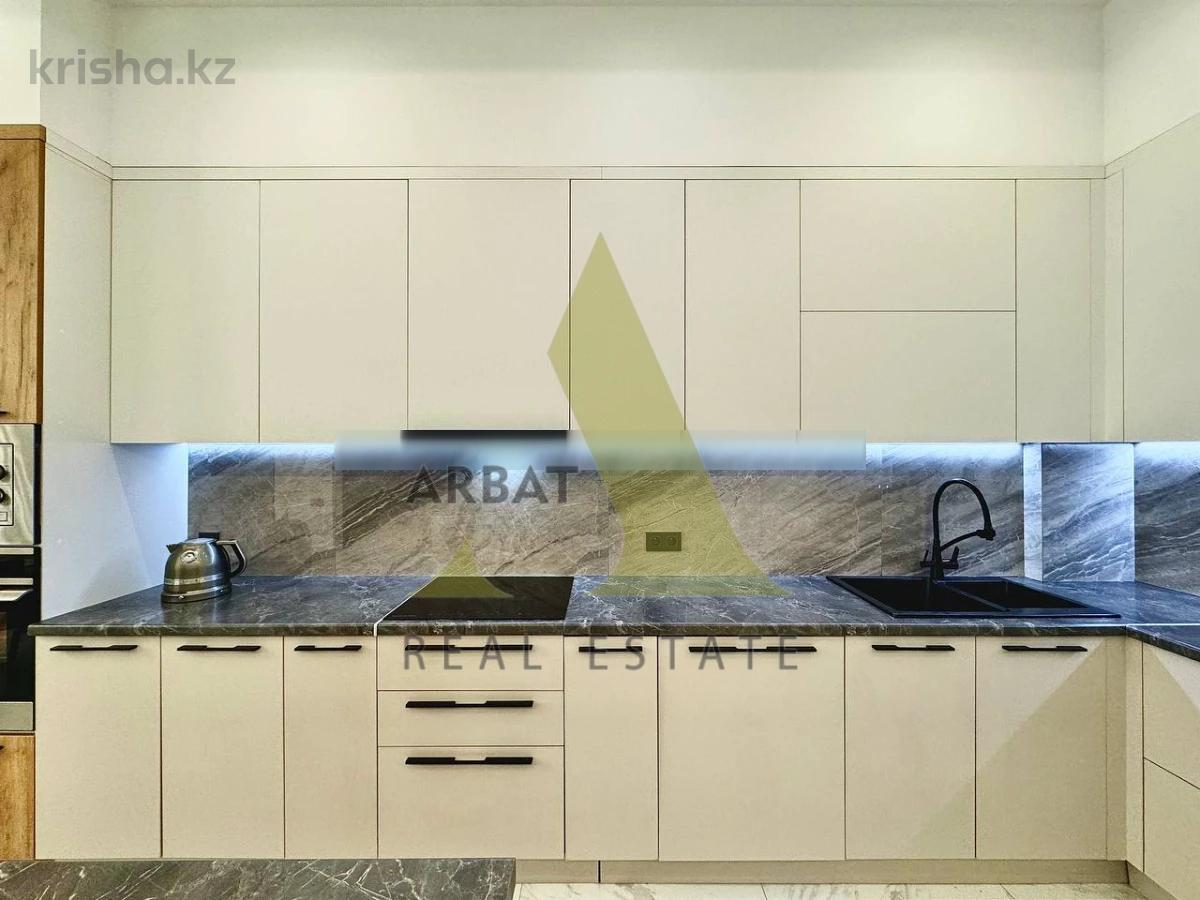 Фото Квартира, 4 комн, 210 м², 2/3 эт., 2020 г.п.