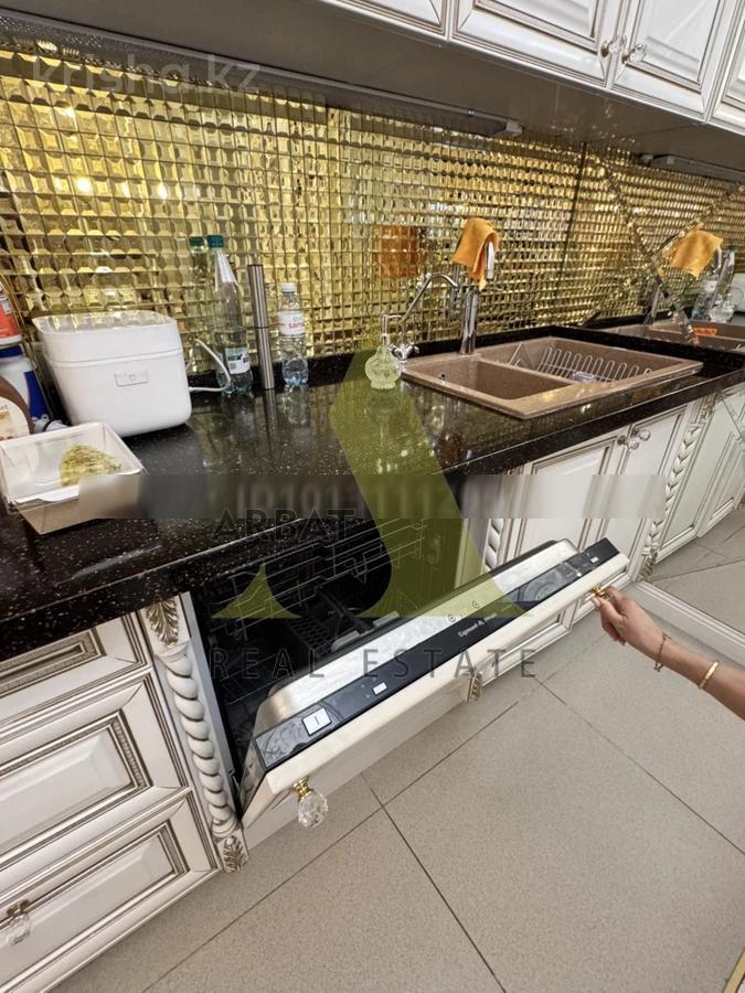 Фото Квартира, 4 комн, 141 м², 1/9 эт., 2016 г.п.
