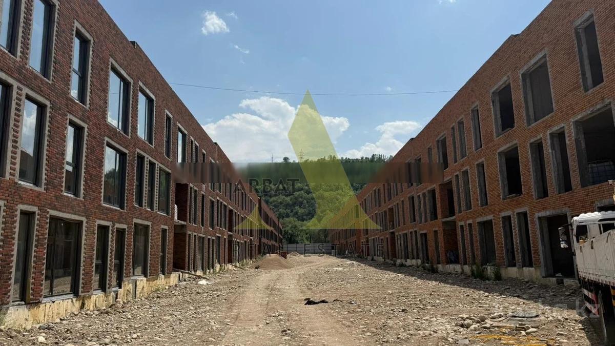 Фото Квартира, 6 комн, 305 м², 3/3 эт., 2019 г.п.