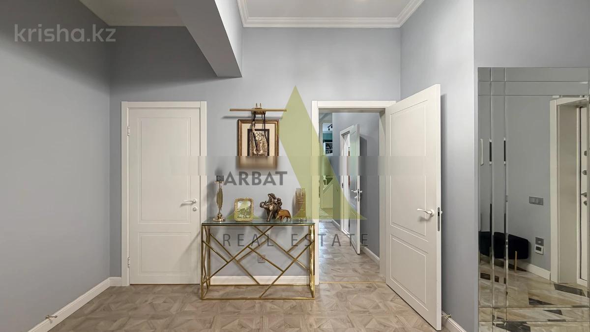 Фото Квартира, 3 комн, 124.9 м², 2/7 эт., 2017 г.п.