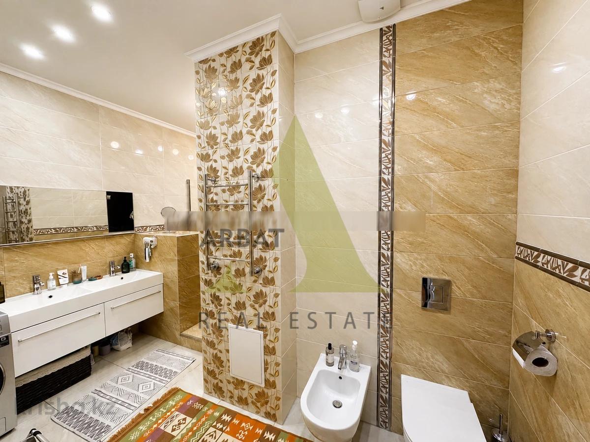 Фото Квартира, 4 комн, 200 м², 6/7 эт.