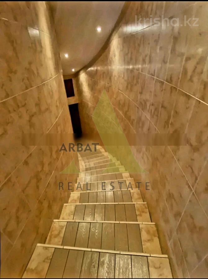Фото Отдельный дом, 10 комн, 1300м²