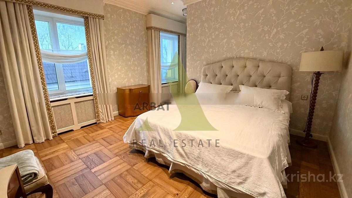 Фото Квартира, 4 комн, 240 м², 3/5 эт., 2022 г.п.