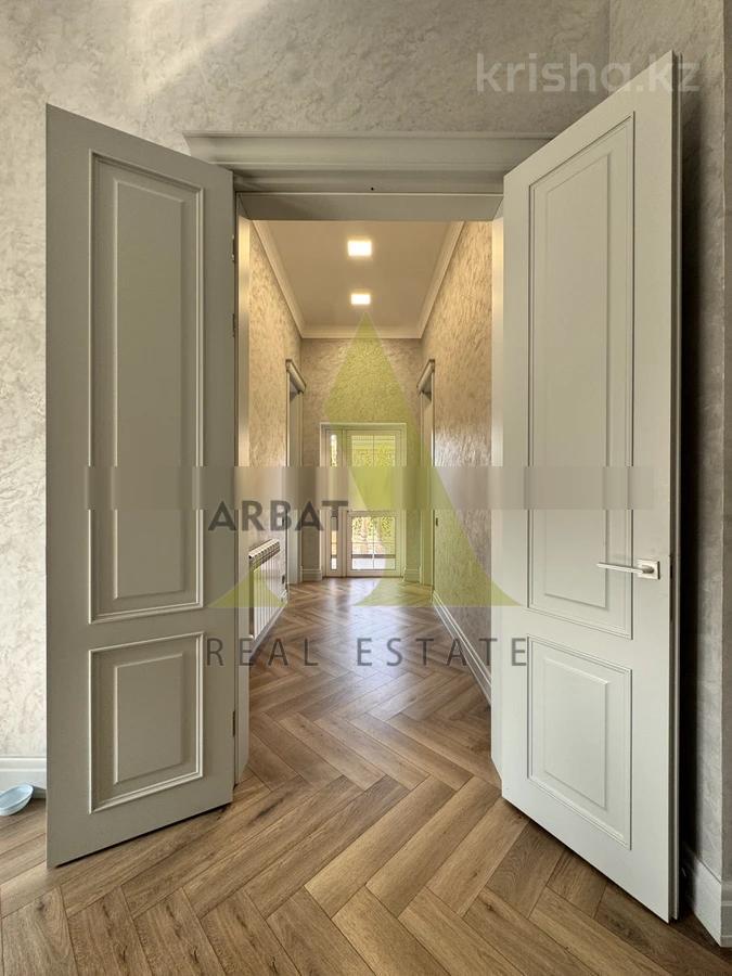 Фото Отдельный дом, 15 комн, 1113м²